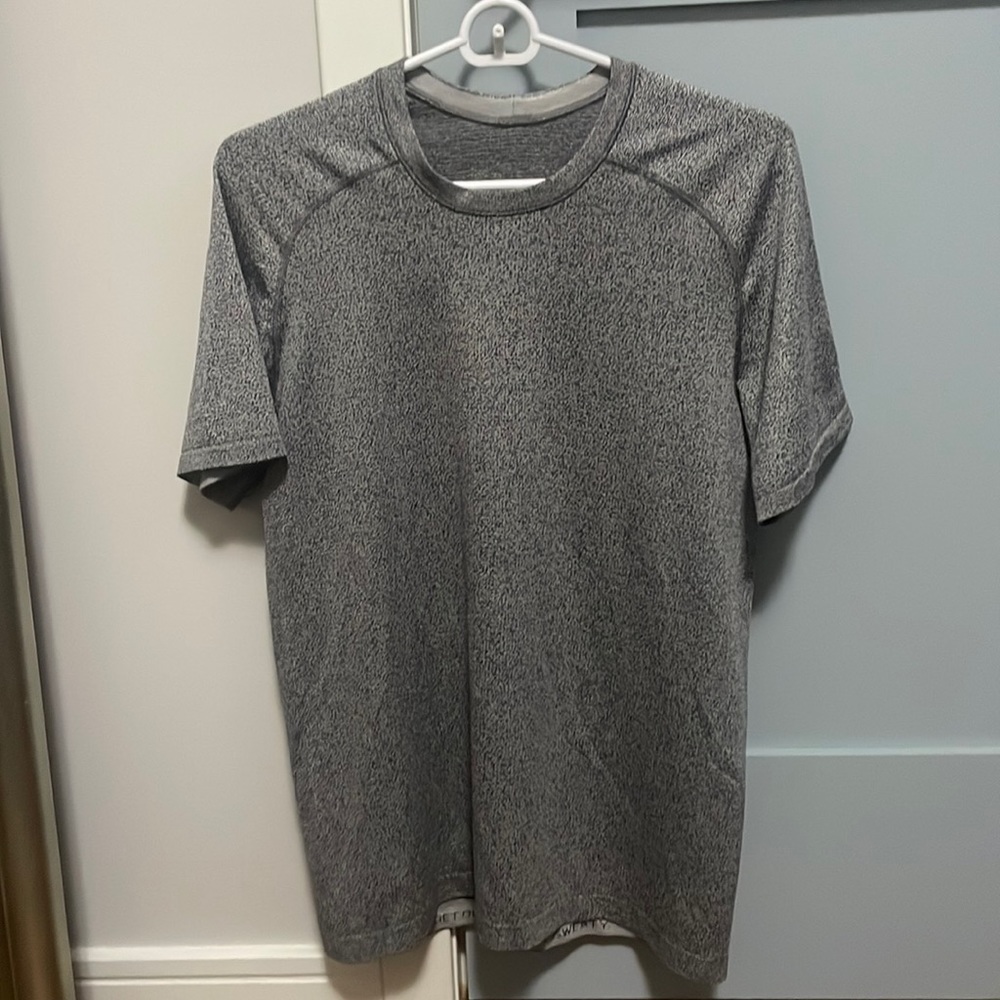 Lululemon Metal Vent Tech Short Sleeve Black / White